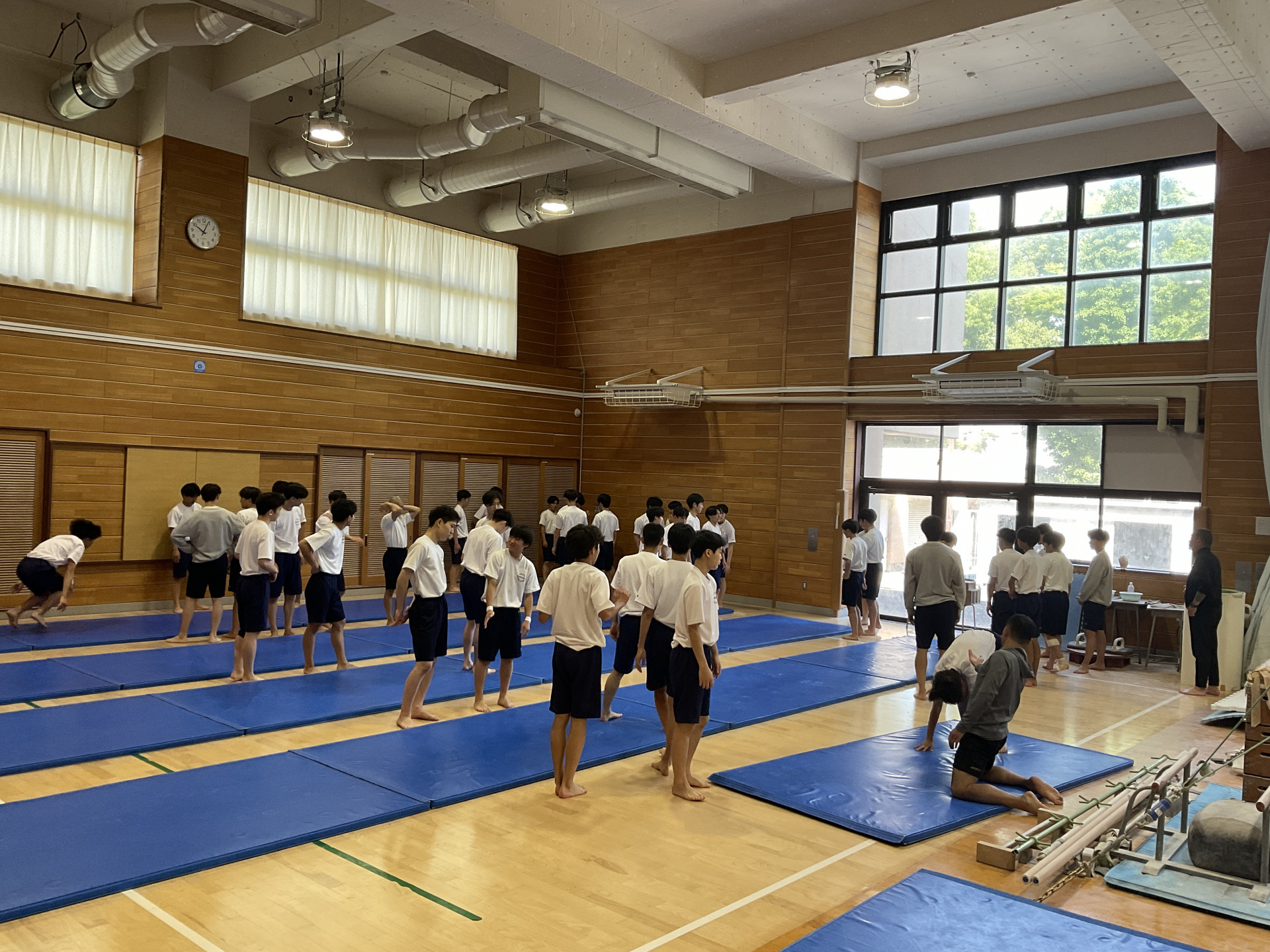 20260428_010346425_iOS