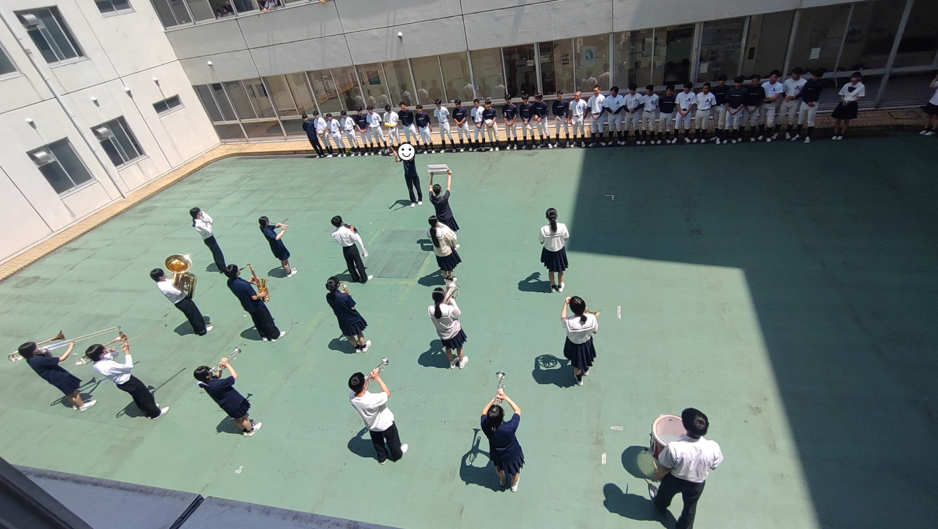 ③