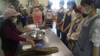 ⑥文化体験沖縄の伝統菓子作り