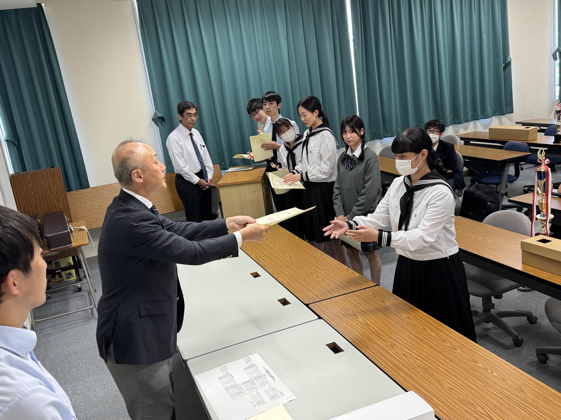 読上算佳良８位