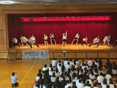 ダンスパフォーマンス