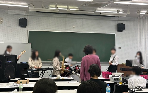 1732020371505