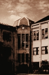 旧校舎八角塔