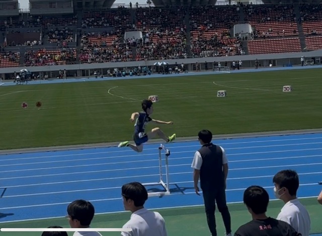 陸上競技部