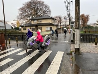 221213正門前②