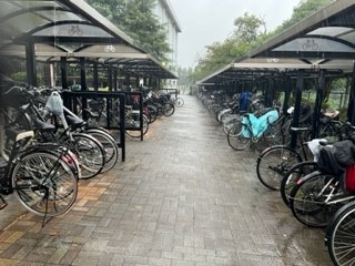 230908自転車置き場