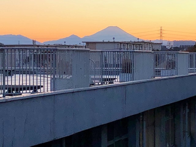 中屋上の富士山