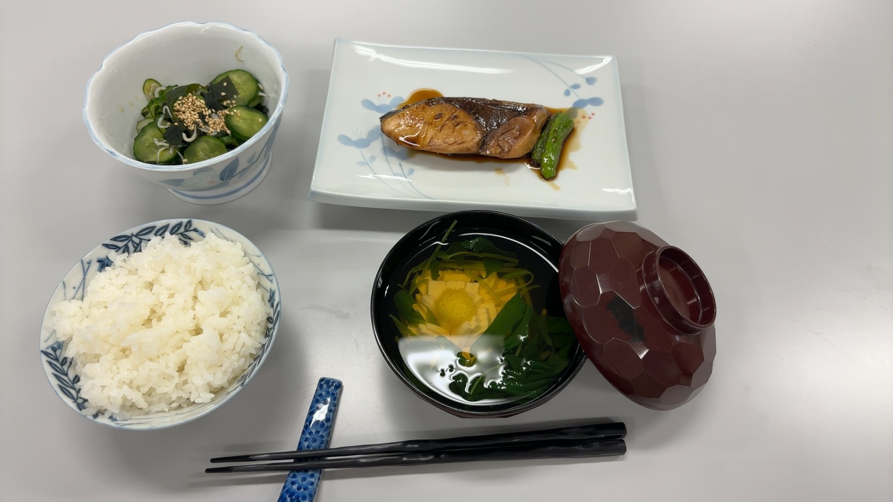 ぶり配膳図