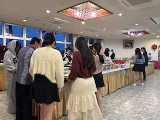ゆうはん３