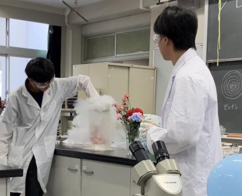 液体窒素の演示実験-R1