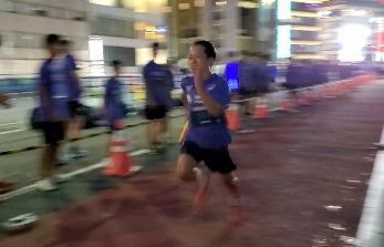 はしる102