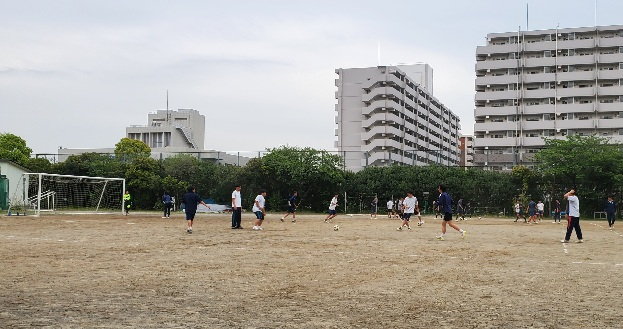 グラウンド