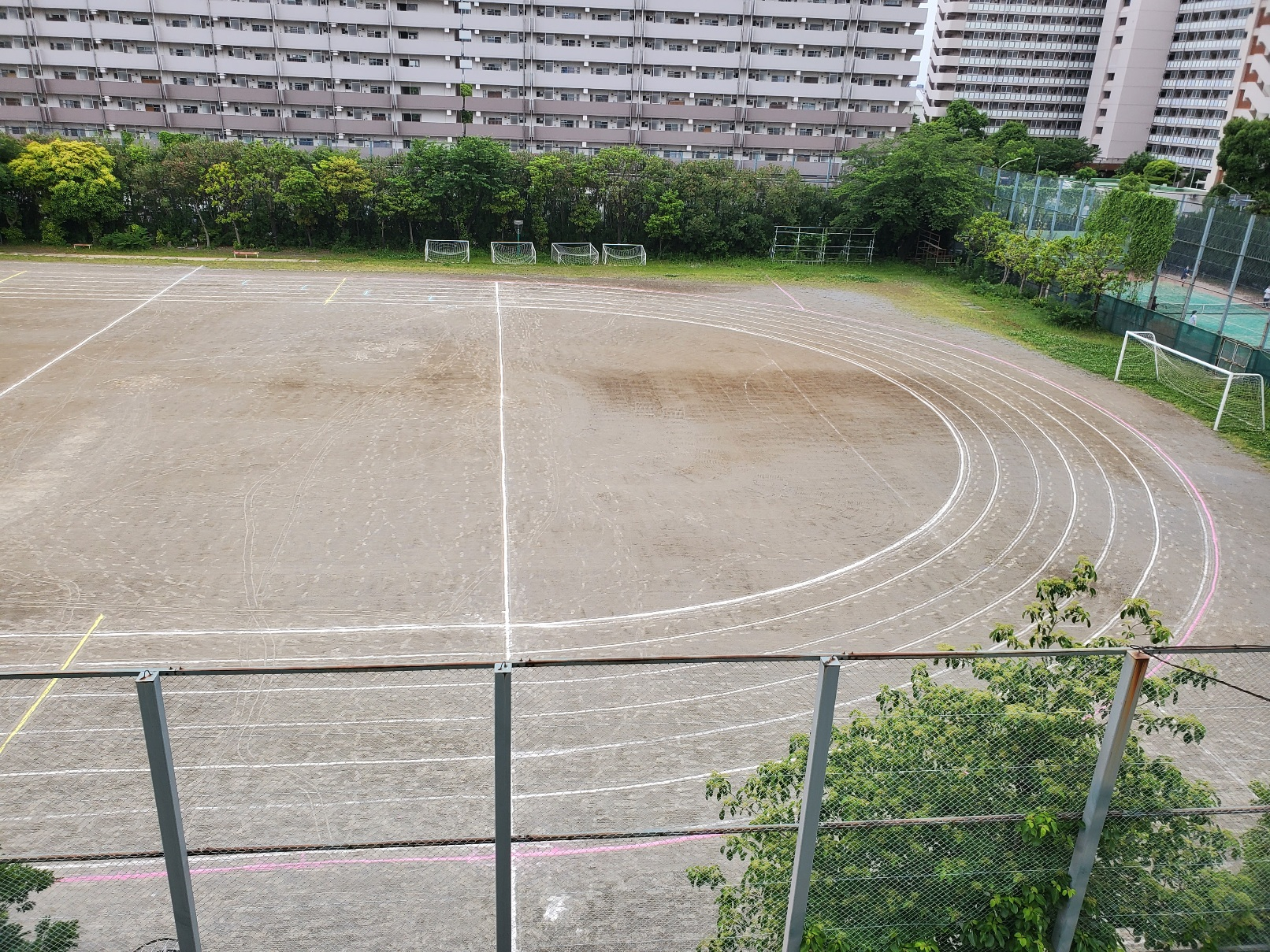 ライン引き第一コーナー