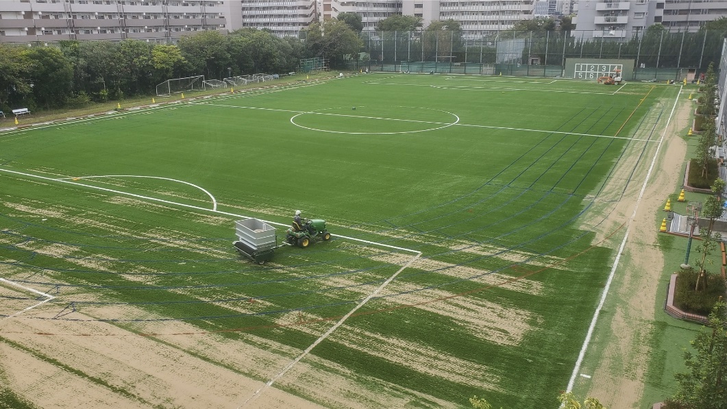 人工芝砂いれ2jpg