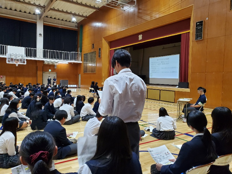 委員長の発表