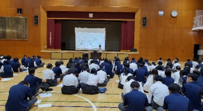 進路活動１年アリーナ2
