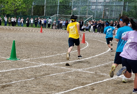 １年全員リレーバトン