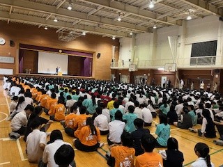 00