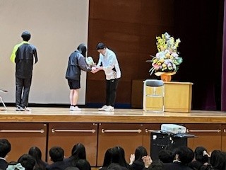 09