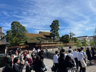 k03