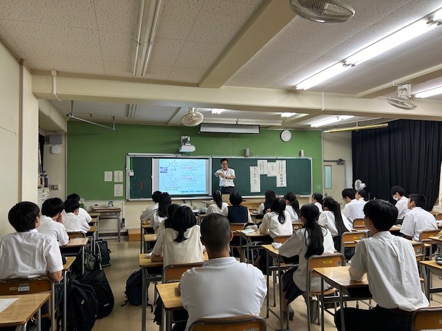東京薬科大学（模擬抗議）