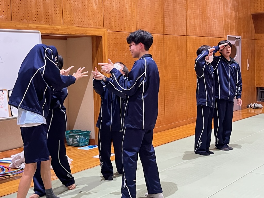 Dジェスチュアー警察官