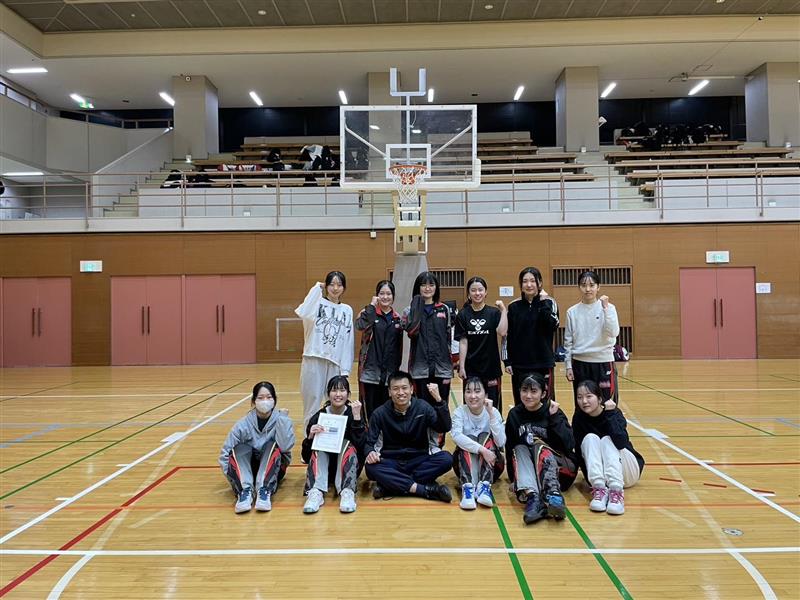 R6216後期女バス１