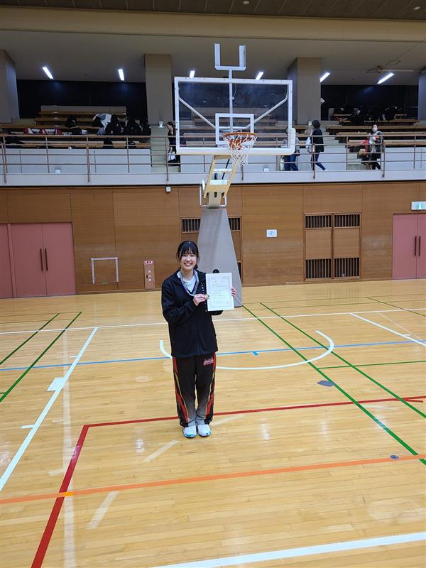 R6216後期女バス２