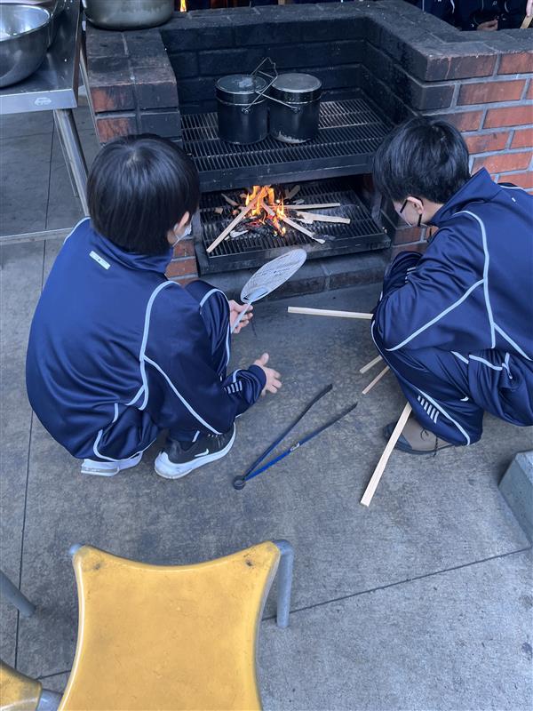 午前飯盒炊爨_火加減2