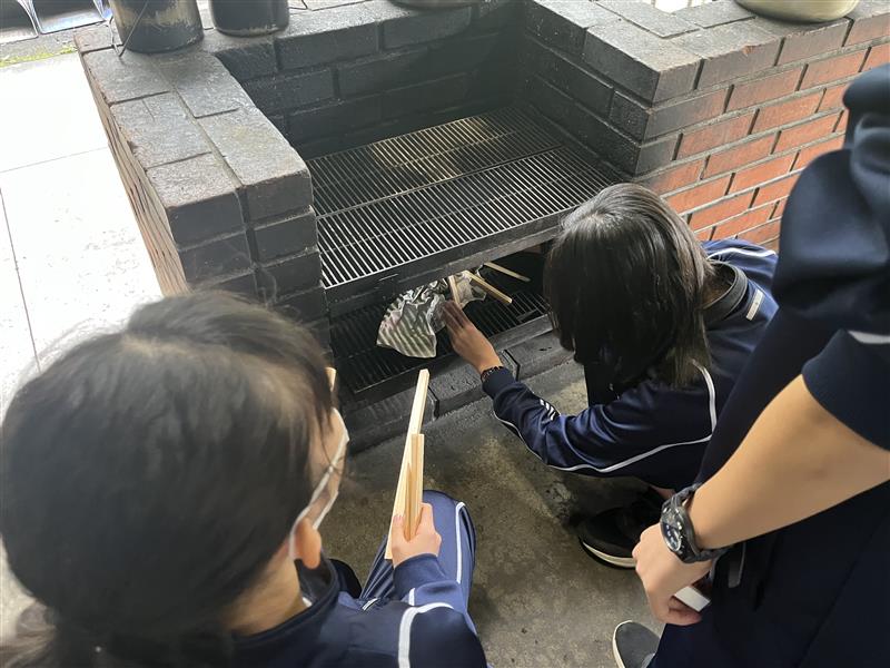 午前飯盒炊爨_着火