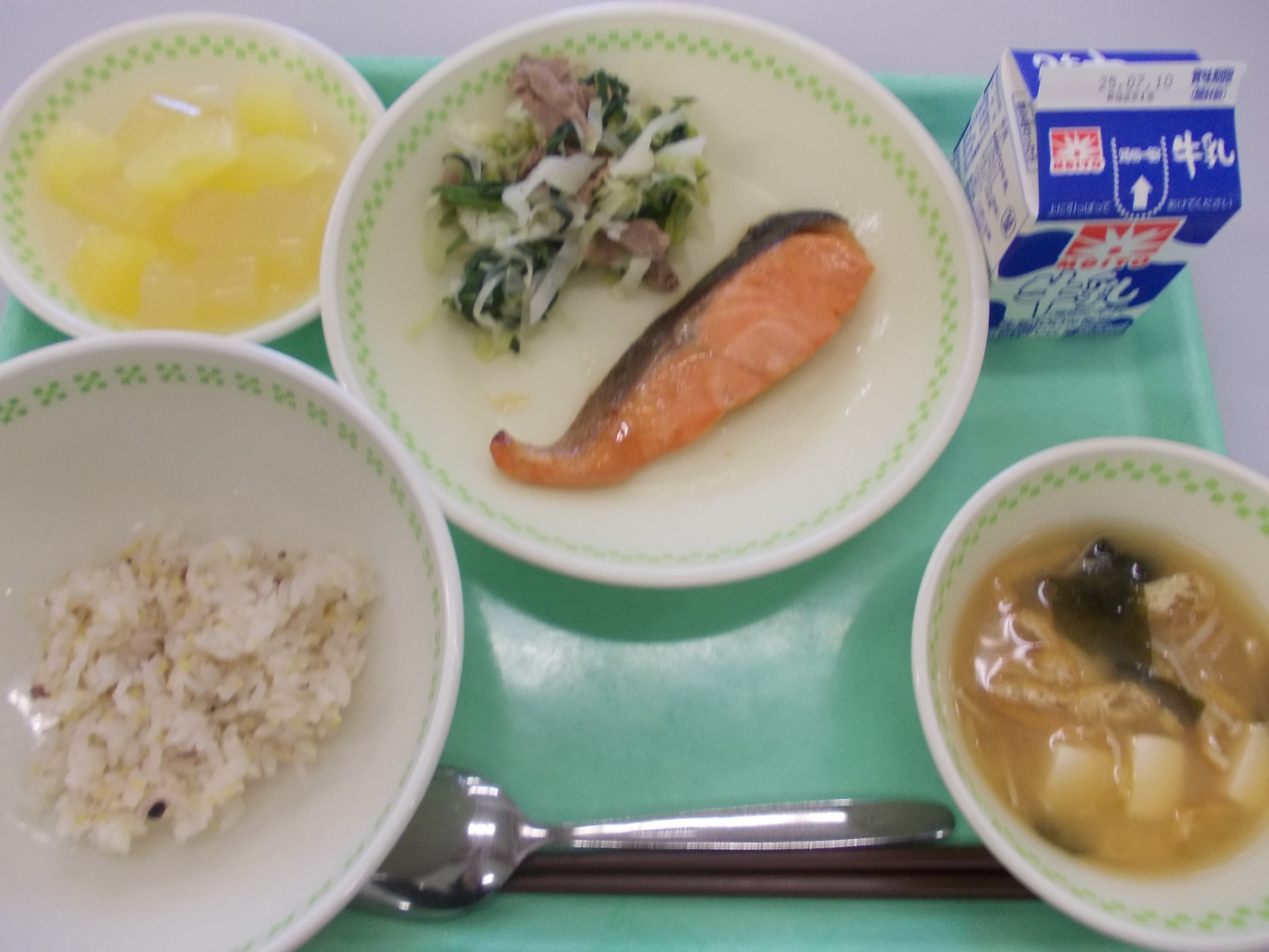 給食２.JPG