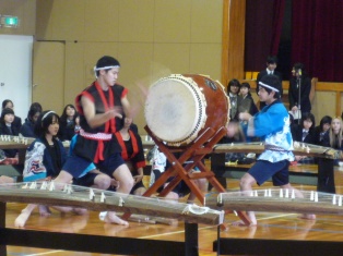 太鼓部演奏