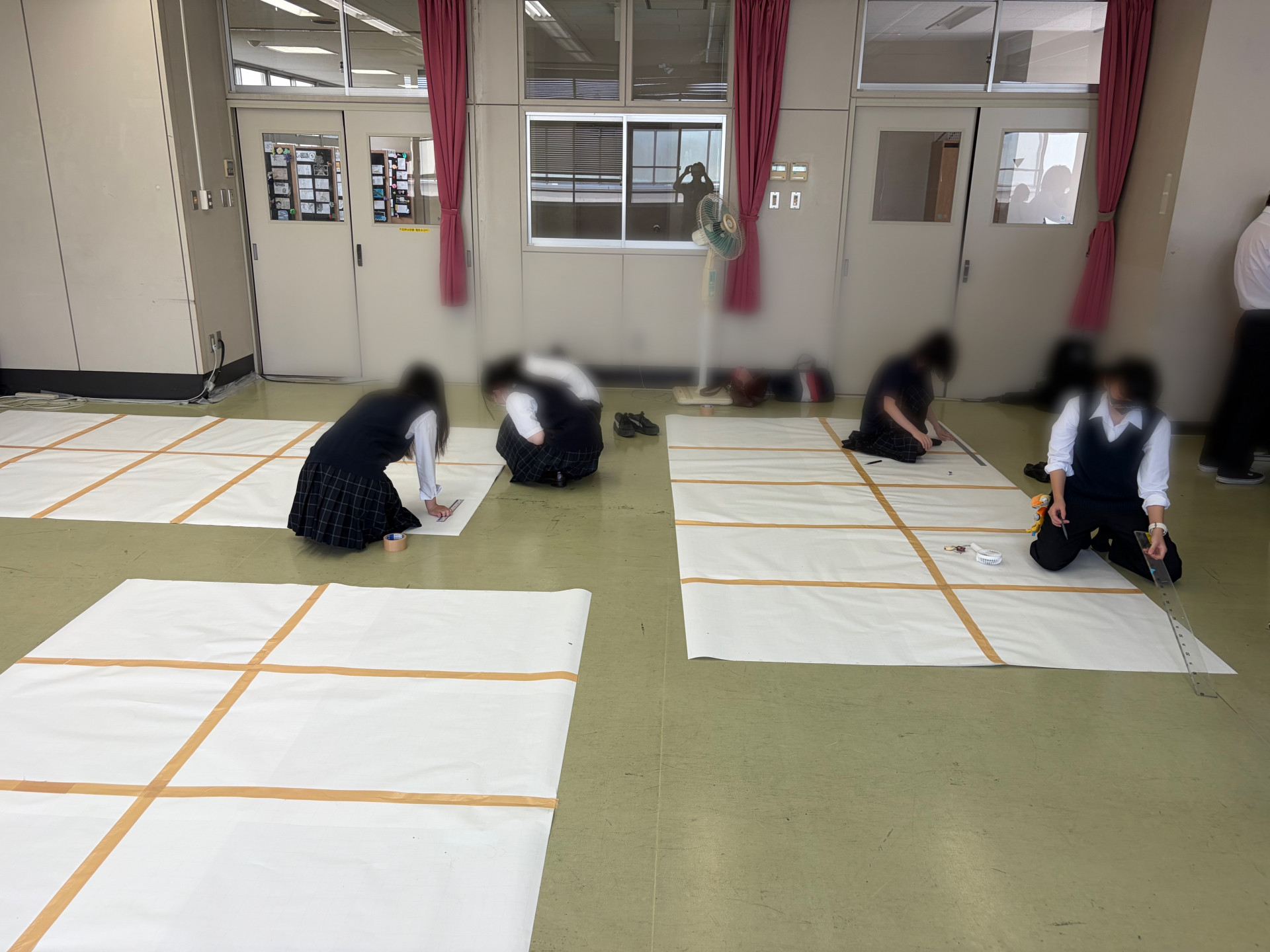 HP装飾班採用