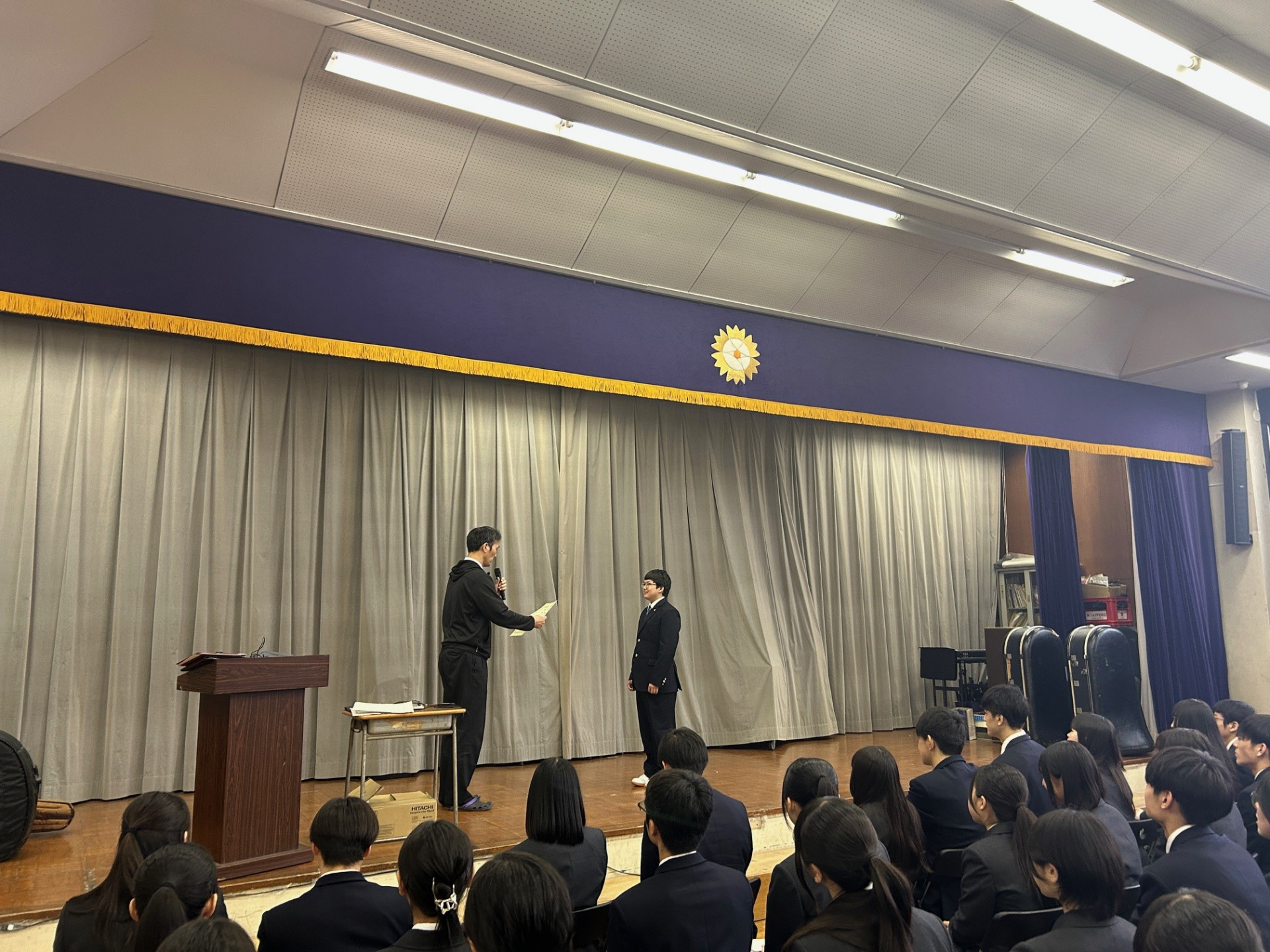 ②
