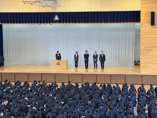 担任紹介