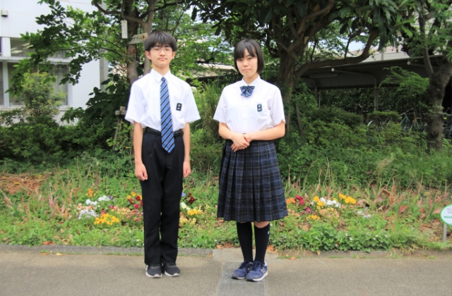 男女の夏服(基本型)の写真