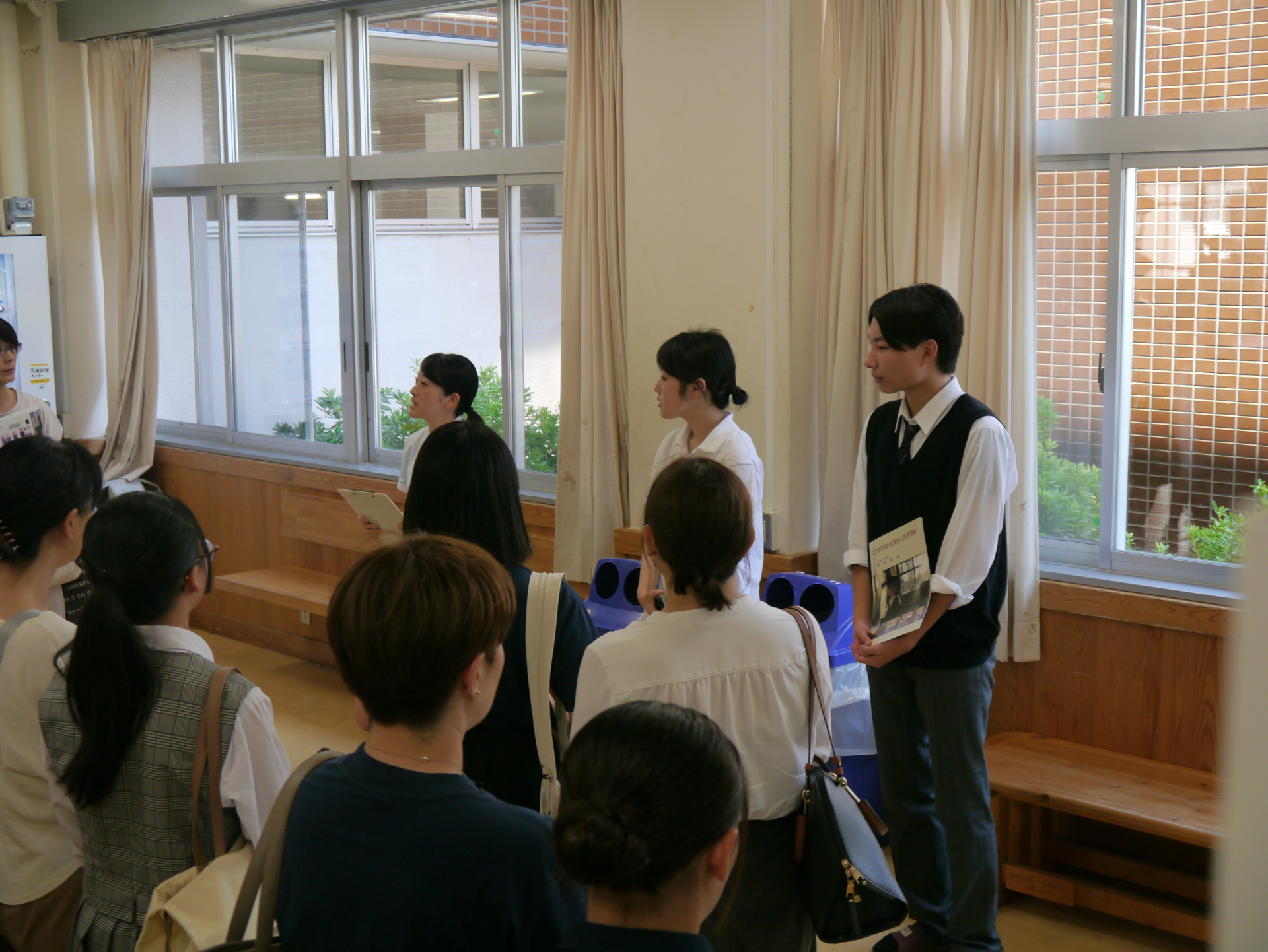 校内見学.JPG