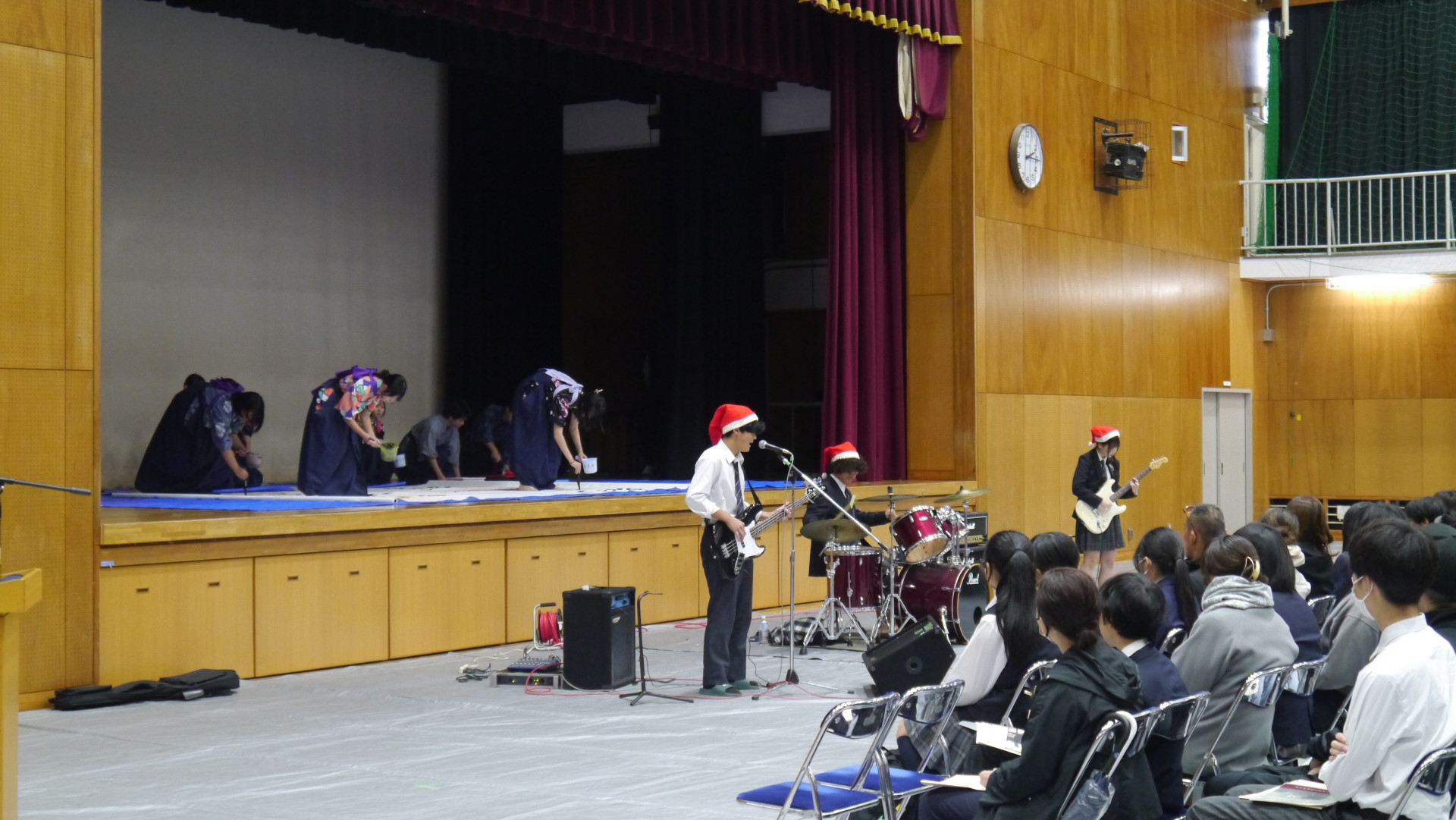 演奏中.JPG