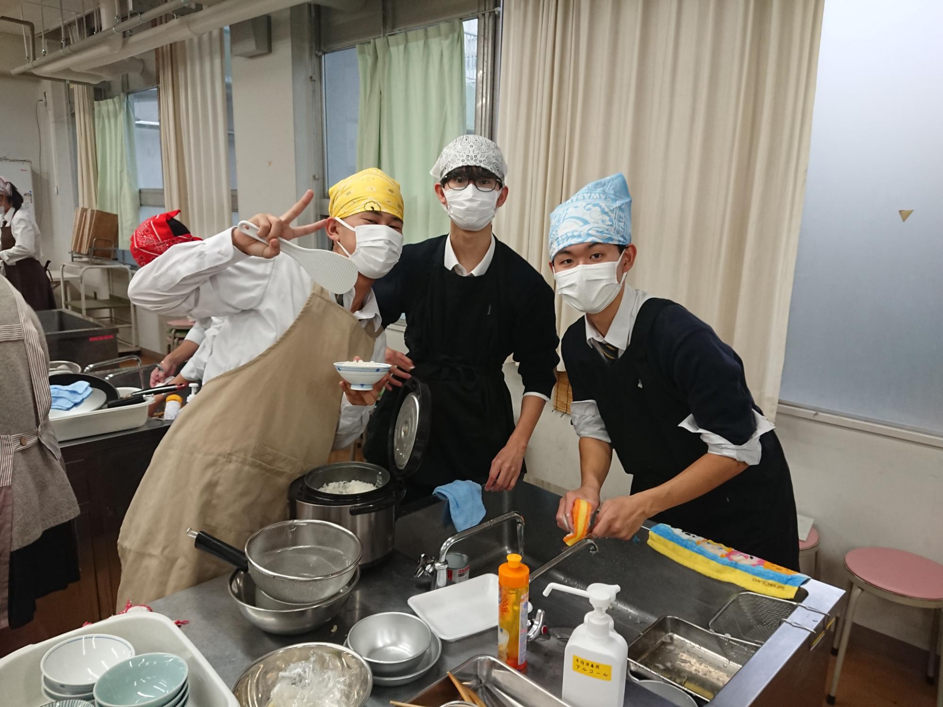 ない豆腐切る