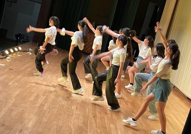 ダンス４