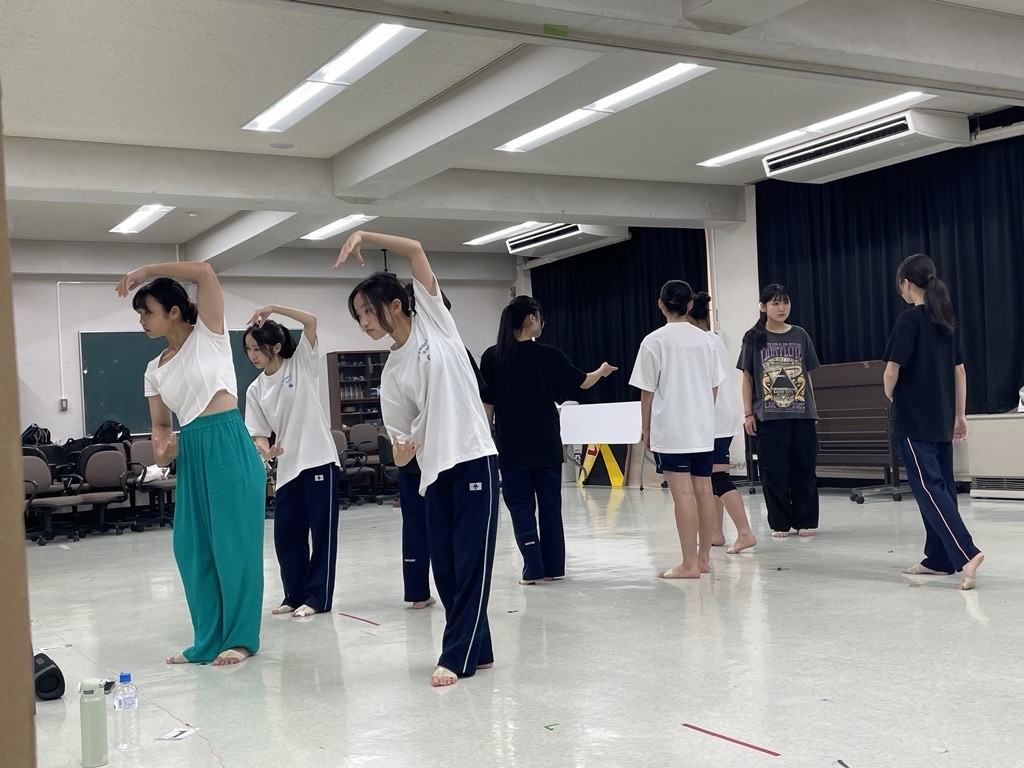 ダンス４