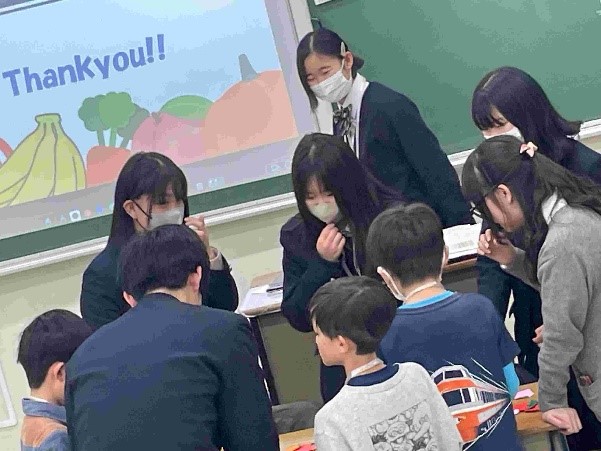 英2