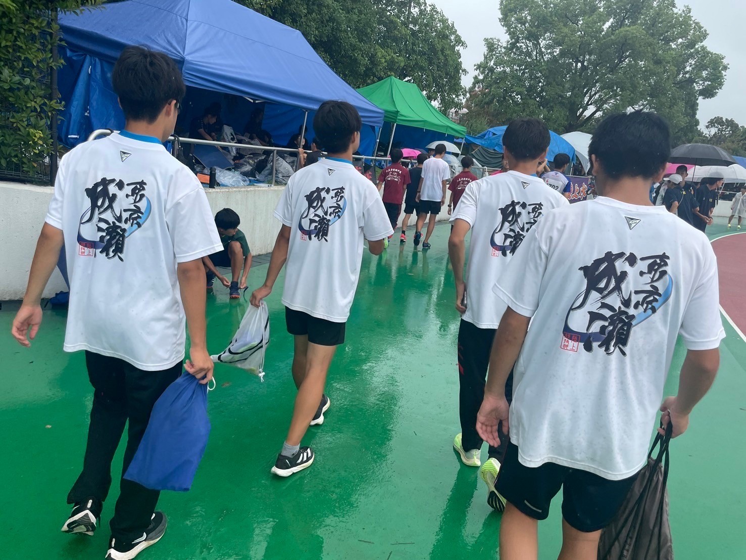 陸上５