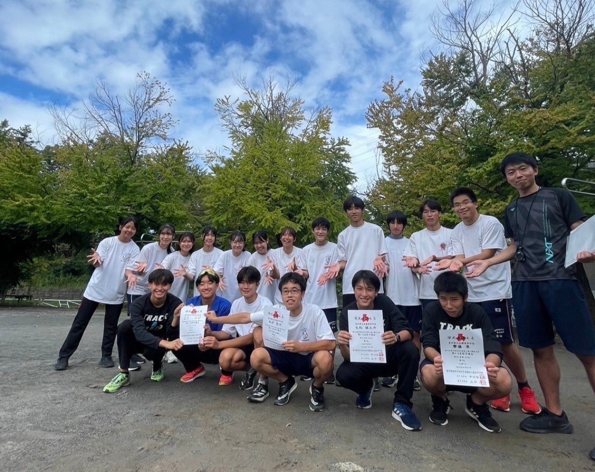 陸上７