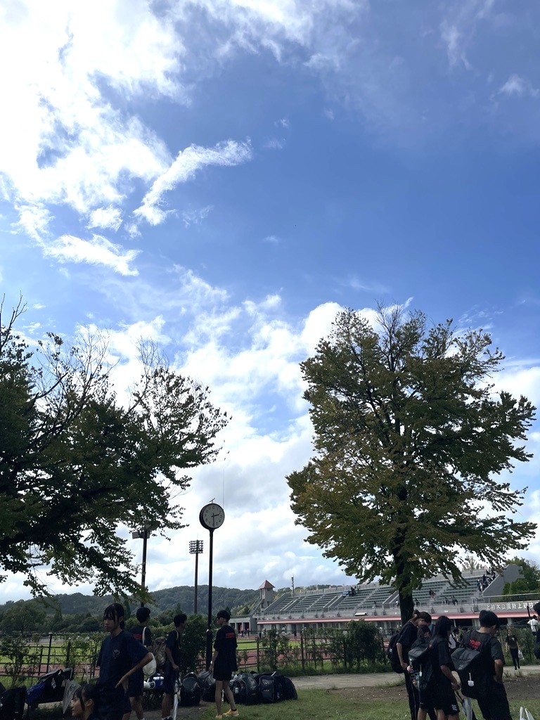 陸上８