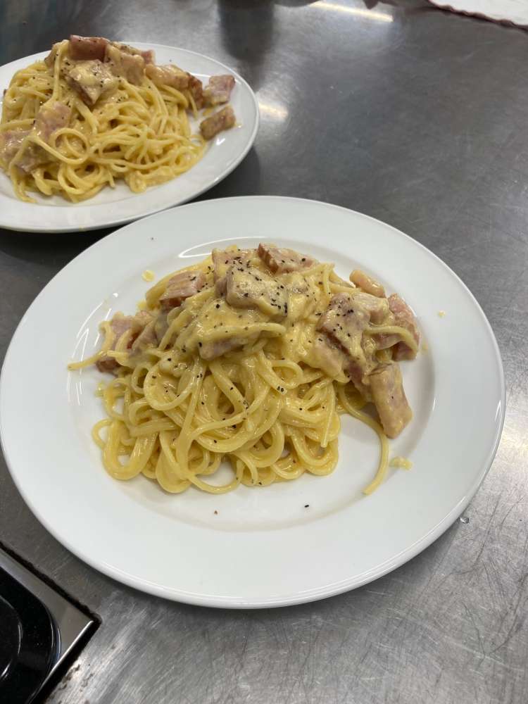 ５