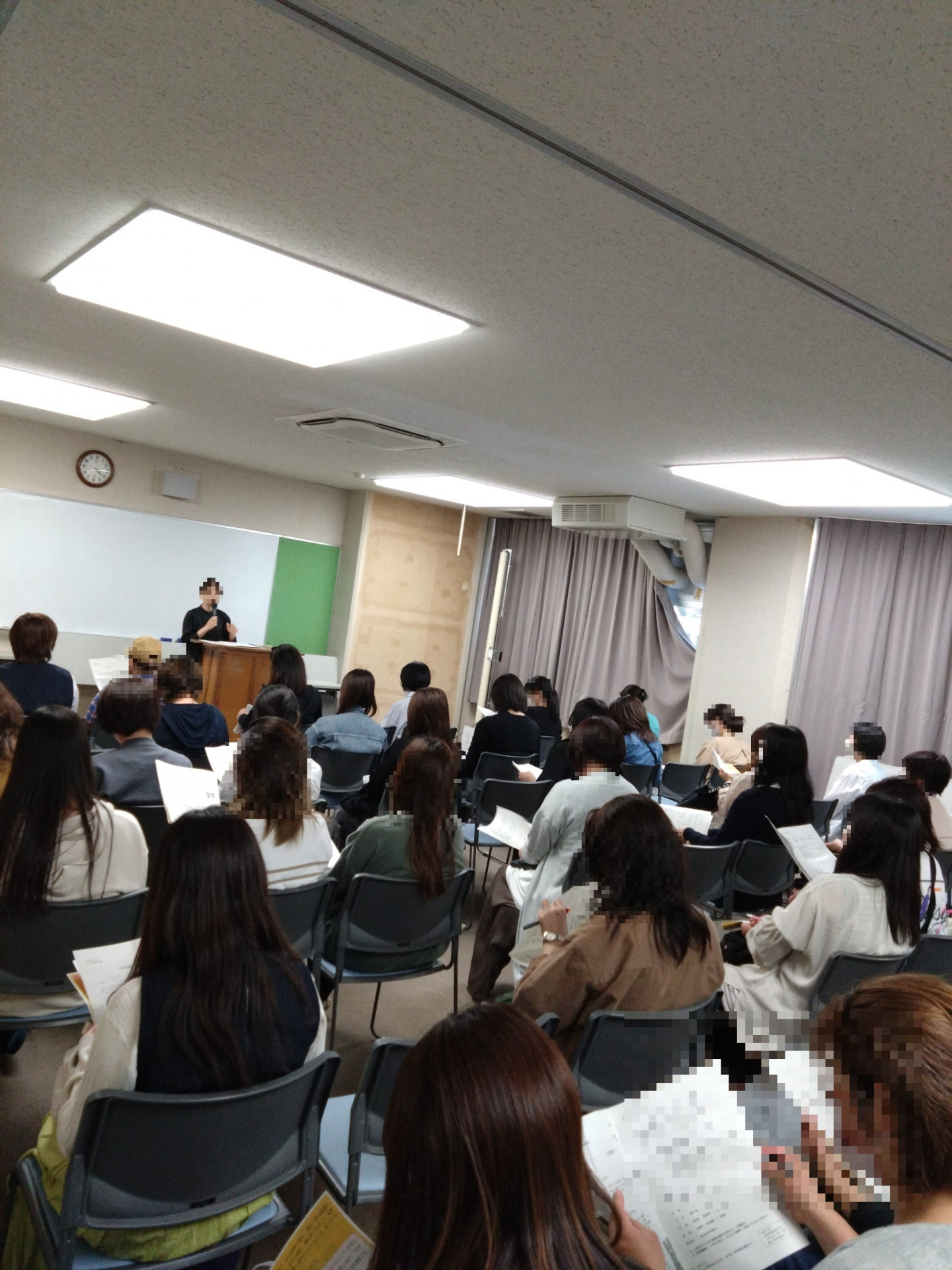 2学年保護者会モザイク.JPG