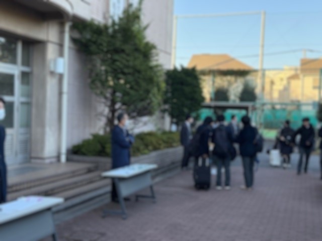 R71114荷物発送２