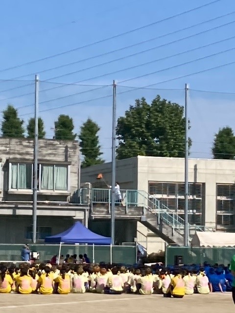 ①