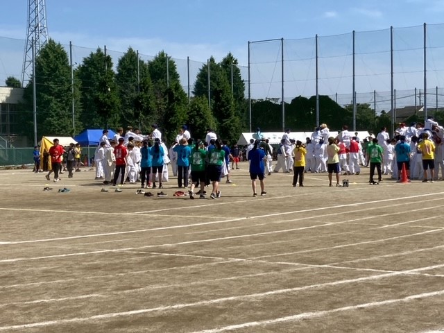③